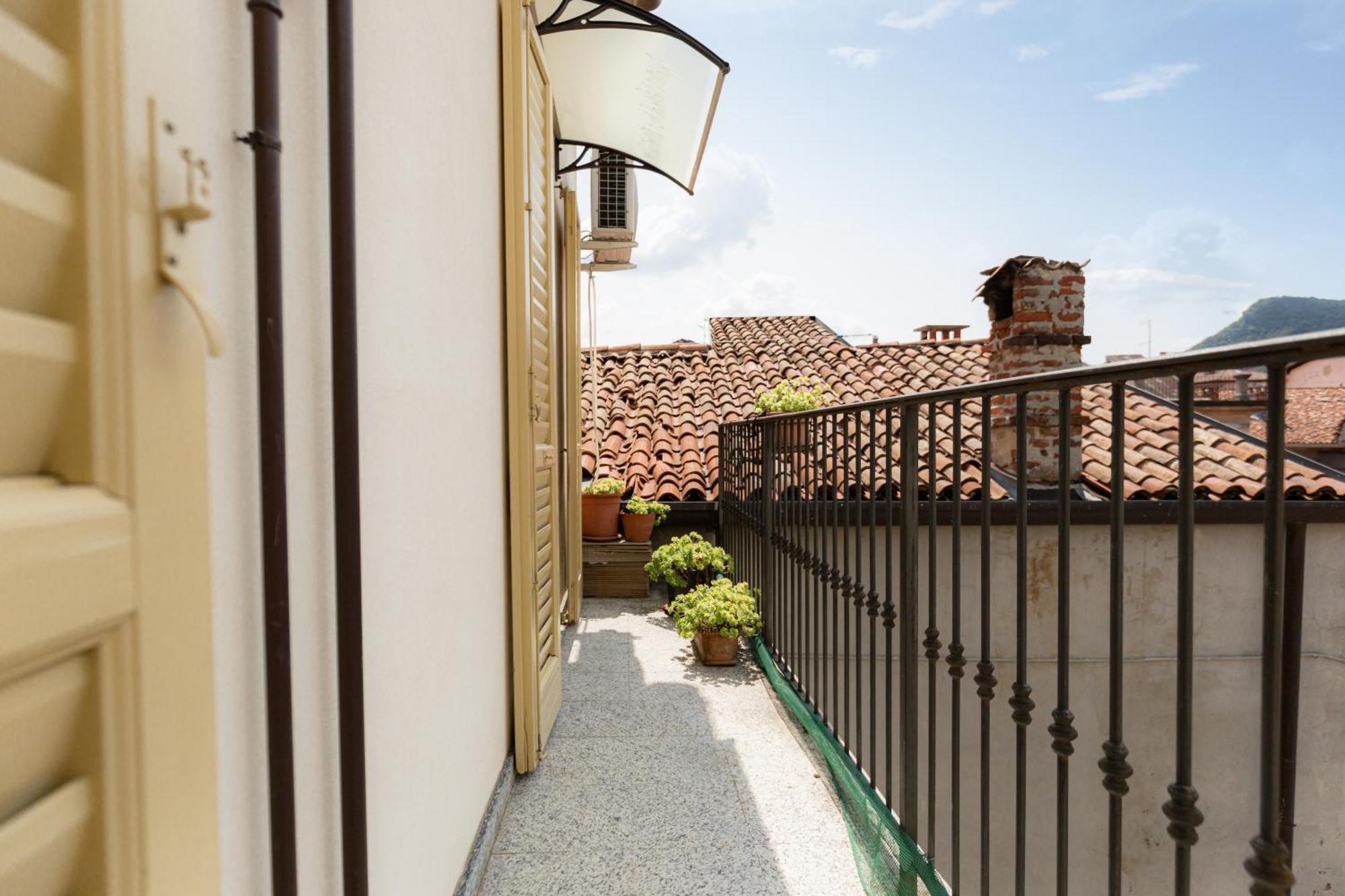 Soleluna Apartments - By Relais Di Giada Lake Como Exteriör bild